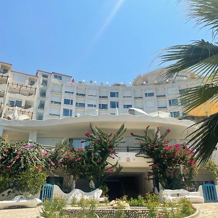 Sea Breeze Apartment Bougainville Bay Саранда Екстер'єр фото