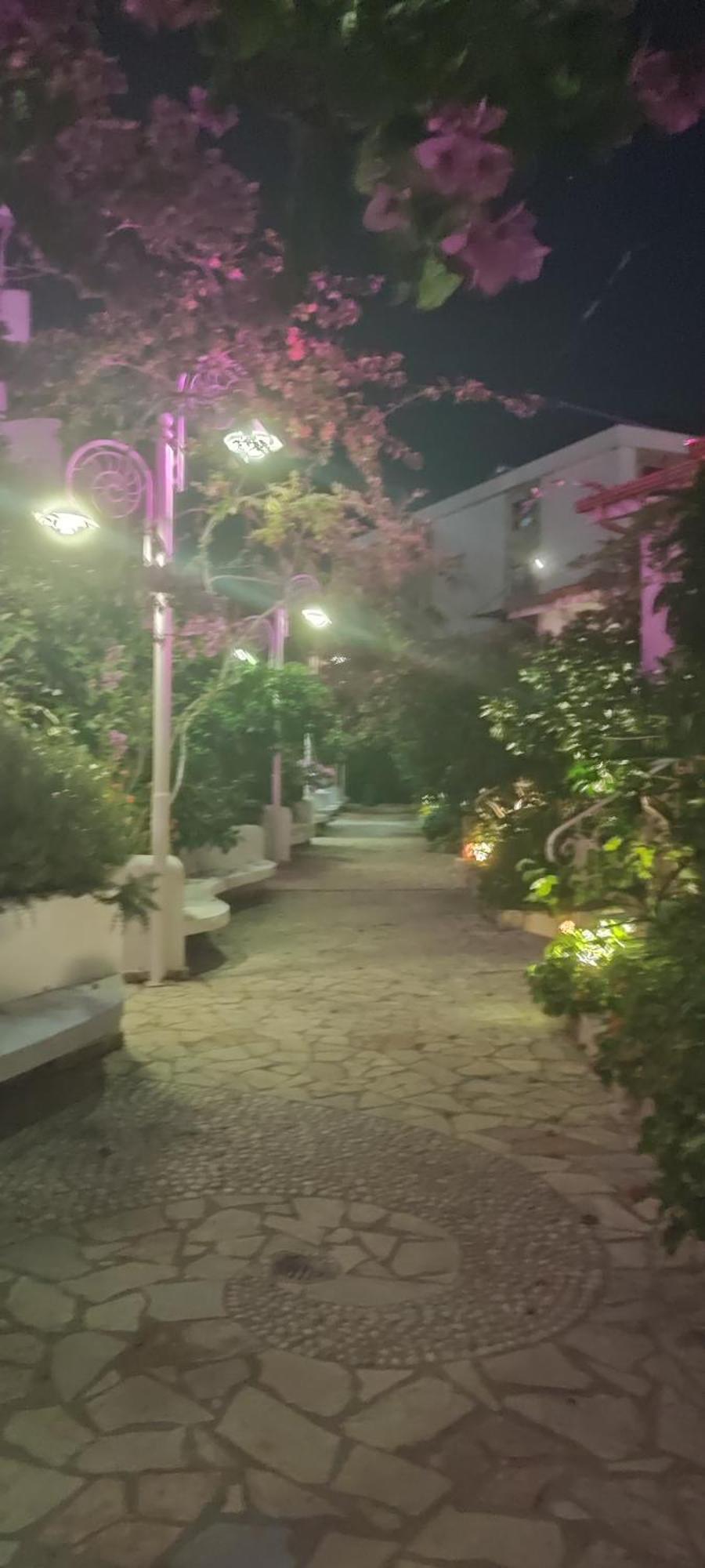 Sea Breeze Apartment Bougainville Bay Саранда Екстер'єр фото