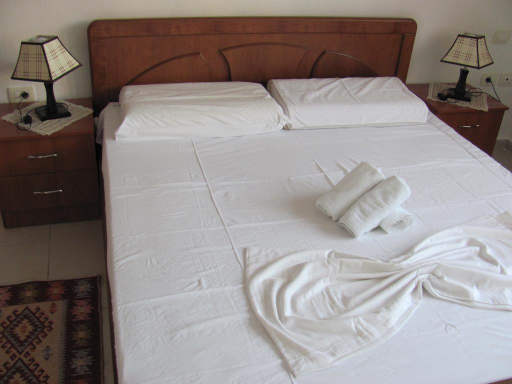 Sea Breeze Apartment Bougainville Bay Саранда Екстер'єр фото