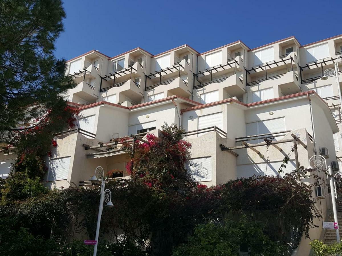Sea Breeze Apartment Bougainville Bay Саранда Екстер'єр фото
