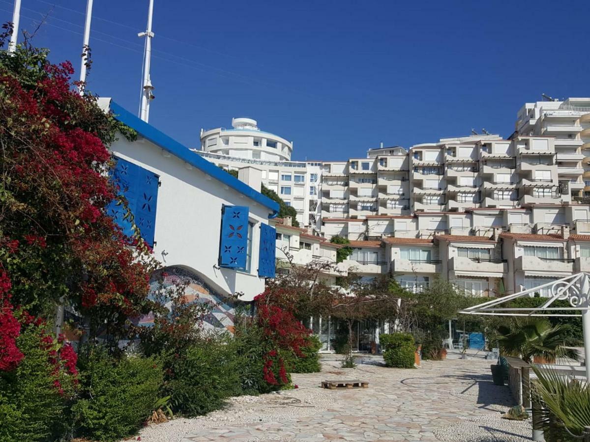 Sea Breeze Apartment Bougainville Bay Саранда Екстер'єр фото